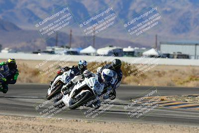 media/Nov-17-2024-CVMA (Sun) [[1fec520723]]/Race 8-Formulw LW Twins SHOOTOUT/